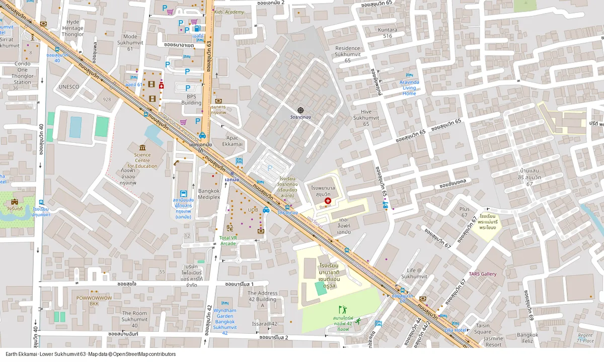 Map showing Earth Ekkamai near the lower end of Sukhumvit 63